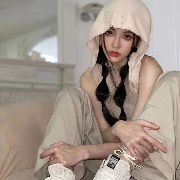 灵欲相通姊妹花